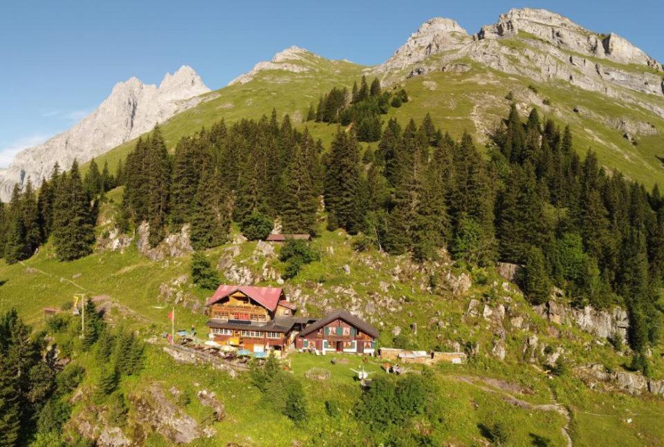 ホテル Berggasthaus Tschingelhorn シュテッヘルベルク エクステリア 写真